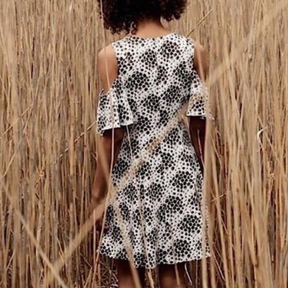 074 CLUB MONACO Pernille Cold Shoulder Floral Dress 10 new - Picture 11 of 12